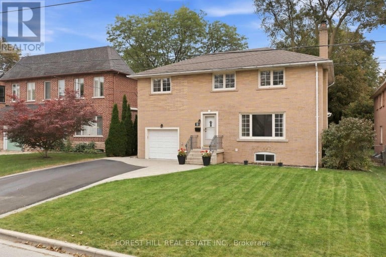 11 URBANDALE AVENUE, Toronto (Newtonbrook East), Ontario, M2M2G9