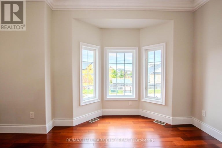 104 SUCCESSION CRESCENT, Barrie (Innis-Shore), Ontario, L4M7G6