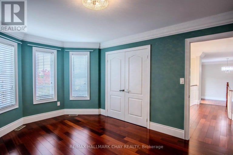 104 SUCCESSION CRESCENT, Barrie (Innis-Shore), Ontario, L4M7G6
