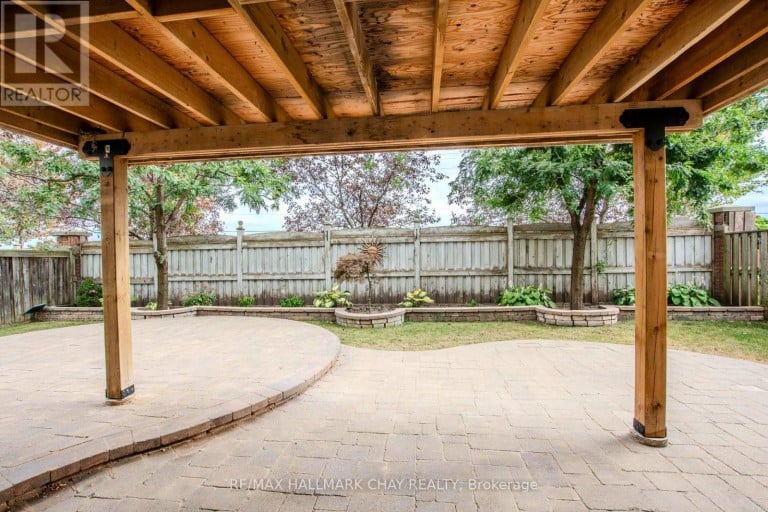 104 SUCCESSION CRESCENT, Barrie (Innis-Shore), Ontario, L4M7G6