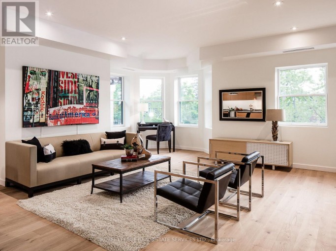 137 HIGH PARK AVENUE, Toronto (High Park North), Ontario, M6P2S3
