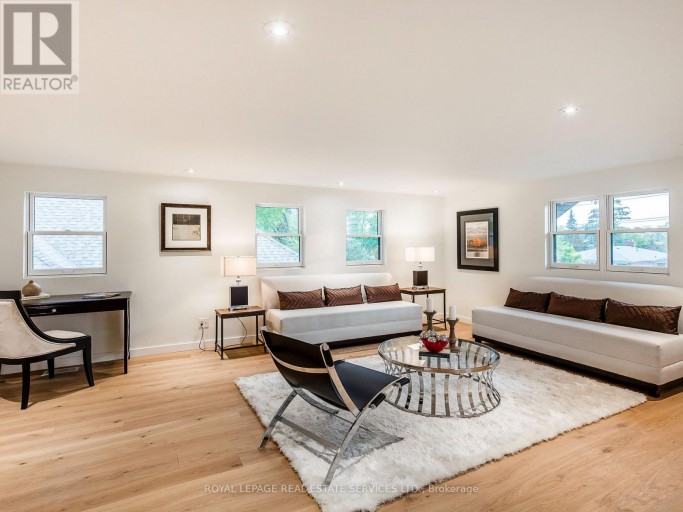 137 HIGH PARK AVENUE, Toronto (High Park North), Ontario, M6P2S3