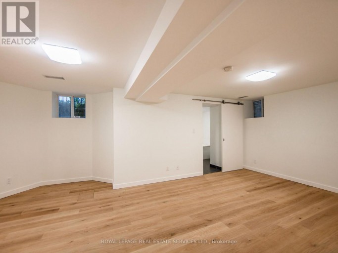 137 HIGH PARK AVENUE, Toronto (High Park North), Ontario, M6P2S3