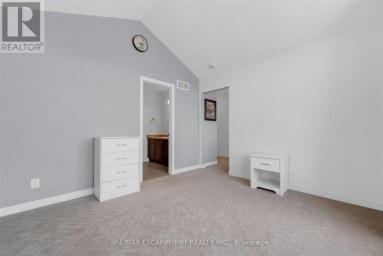 1 ELDERBERRY ROAD Thorold (Confederation Heights) Ontario photo 28