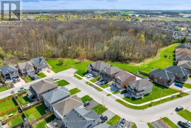 1 ELDERBERRY ROAD Thorold (Confederation Heights) Ontario photo 44
