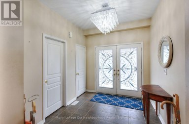 586 OLDMAN ROAD Oshawa (Eastdale) Ontario photo 2