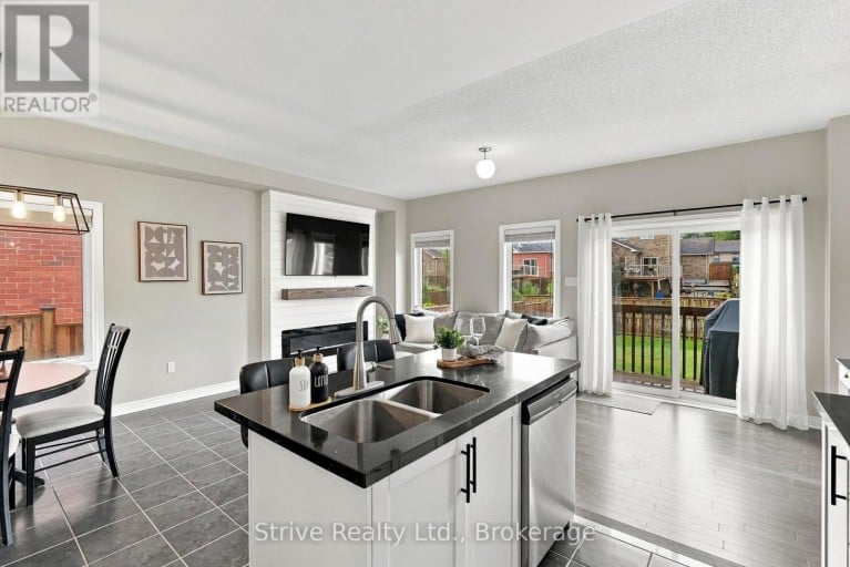 18 BUD DOUCETTE COURT, Uxbridge, Ontario, L9P0E4