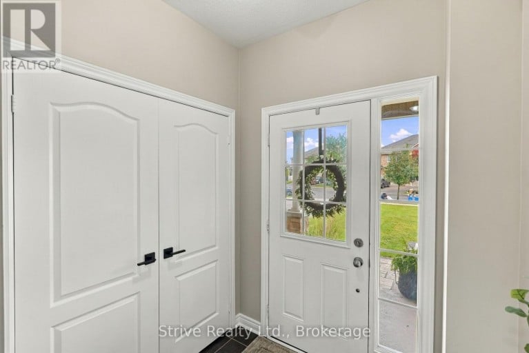 18 BUD DOUCETTE COURT, Uxbridge, Ontario, L9P0E4