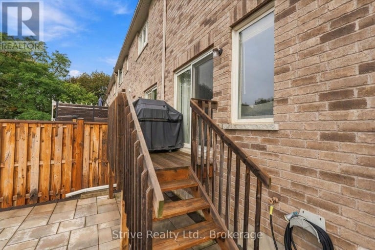 18 BUD DOUCETTE COURT, Uxbridge, Ontario, L9P0E4