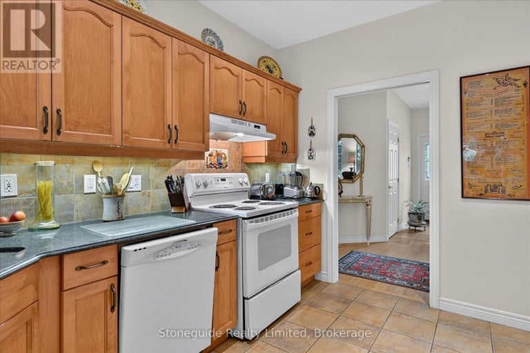 761 CEDARHURST DRIVE, Selwyn, Ontario, K9J0C5