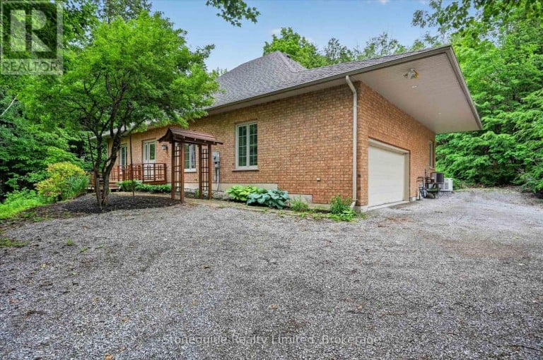 761 CEDARHURST DRIVE, Selwyn, Ontario, K9J0C5