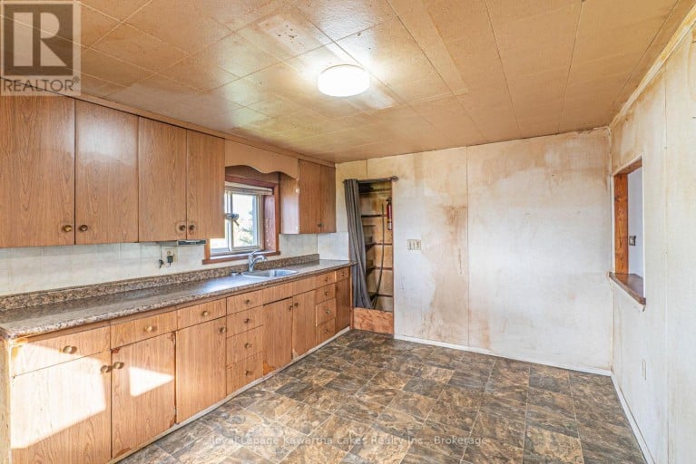 76 LONG BEACH ROAD, Kawartha Lakes (Fenelon), Ontario, K0M1G0