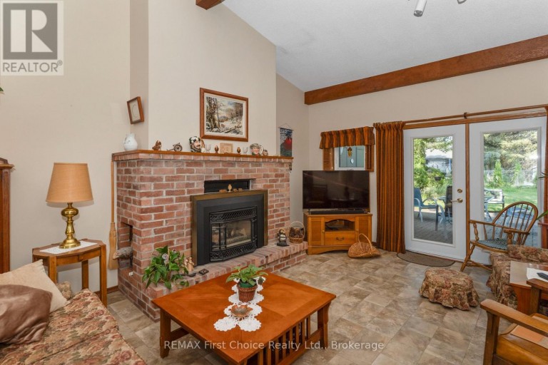 160 WHALEN STREET, Thunder Bay (Grandview), Ontario, P7A7J1