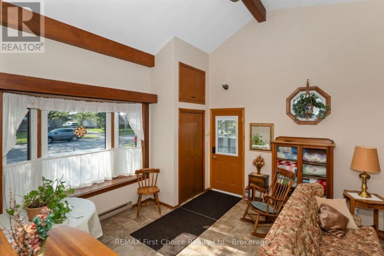 160 WHALEN STREET, Thunder Bay (Grandview), Ontario, P7A7J1