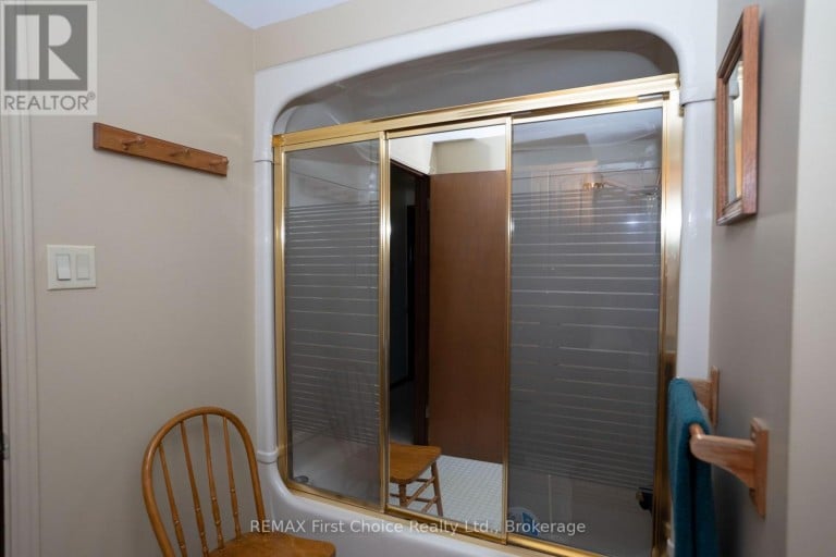 160 WHALEN STREET, Thunder Bay (Grandview), Ontario, P7A7J1