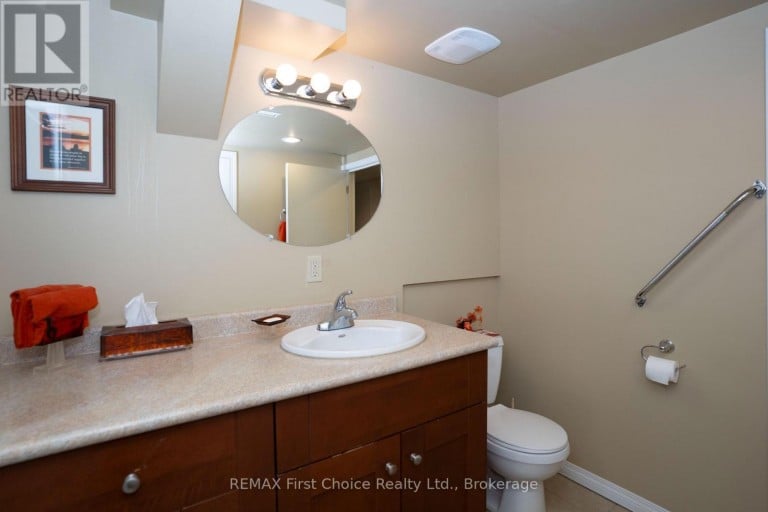 160 WHALEN STREET, Thunder Bay (Grandview), Ontario, P7A7J1