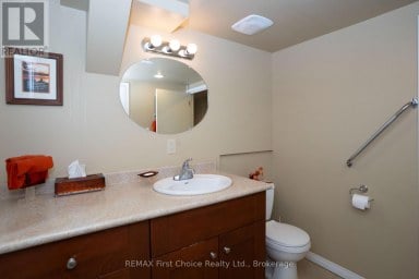 160 WHALEN STREET Thunder Bay (Grandview) Ontario photo 37