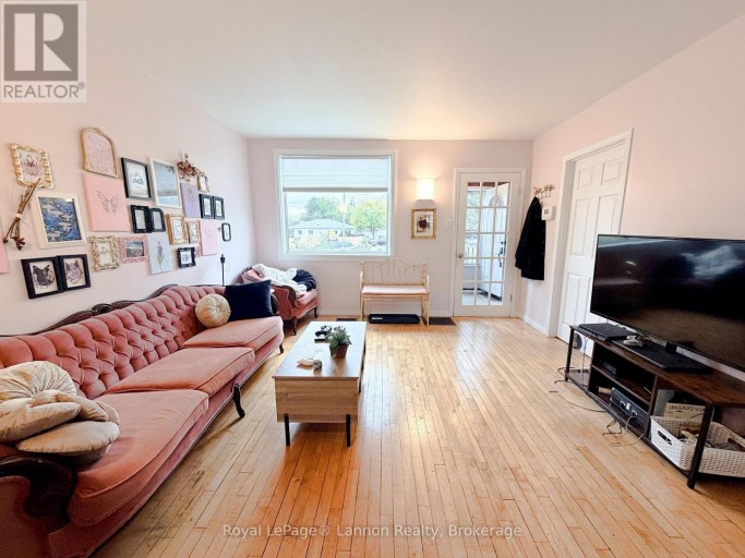 34 ANTONISEN AVENUE, Thunder Bay (Shuniah), Ontario, P7A7E1