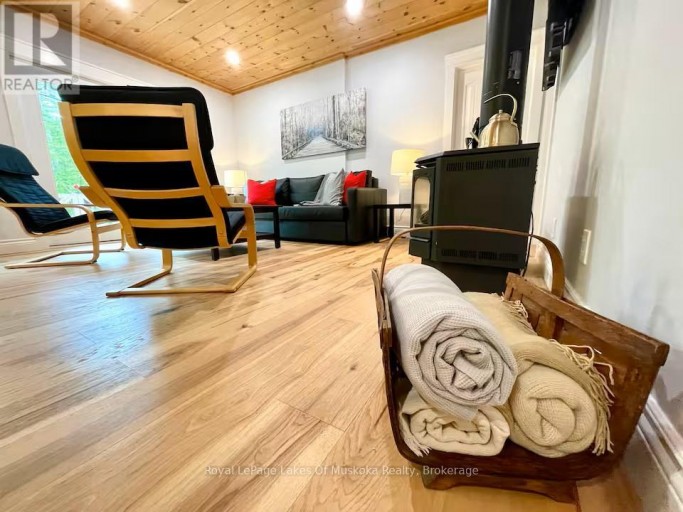 886 MUSKOKA 10 ROAD, Huntsville (Stephenson), Ontario, P0B1L0