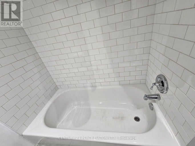 143 TULLOCH DRIVE, Ajax (South East), Ontario, L1S2S7