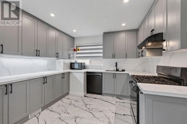 286 PALMER AVENUE Richmond Hill (Harding) Ontario photo 2
