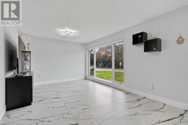 286 PALMER AVENUE, Richmond Hill (Harding), Ontario, L4C1P3