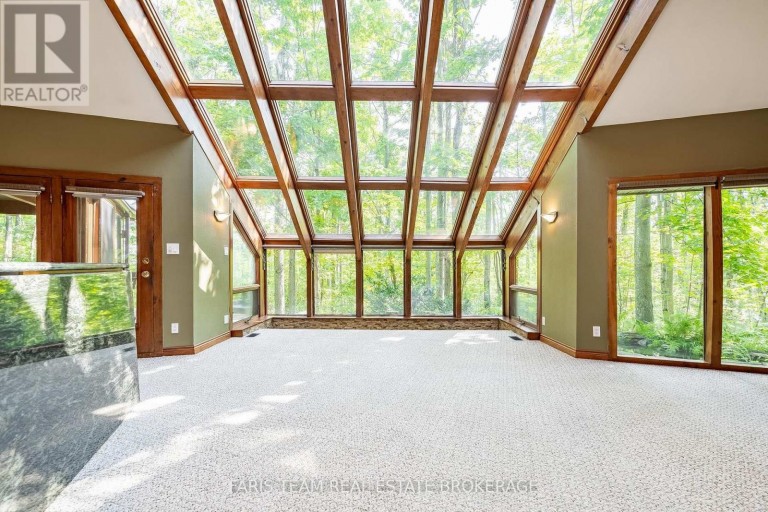 15 SCOTTDALE DRIVE, Oro-Medonte, Ontario, L0L1T0