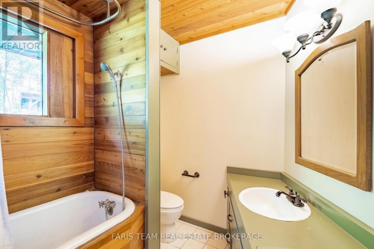 15 SCOTTDALE DRIVE, Oro-Medonte, Ontario, L0L1T0