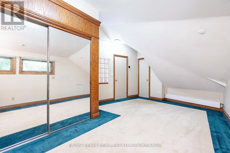 15 SCOTTDALE DRIVE, Oro-Medonte, Ontario, L0L1T0