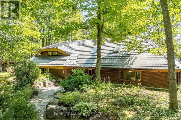 15 SCOTTDALE DRIVE, Oro-Medonte, Ontario, L0L1T0