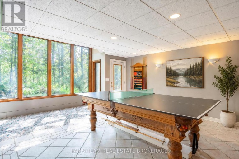 15 SCOTTDALE DRIVE, Oro-Medonte, Ontario, L0L1T0