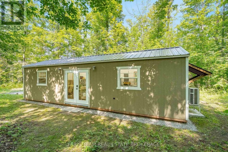15 SCOTTDALE DRIVE, Oro-Medonte, Ontario, L0L1T0