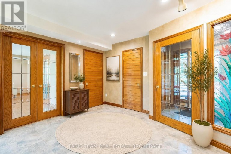 15 SCOTTDALE DRIVE, Oro-Medonte, Ontario, L0L1T0