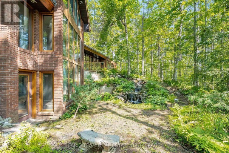 15 SCOTTDALE DRIVE, Oro-Medonte, Ontario, L0L1T0