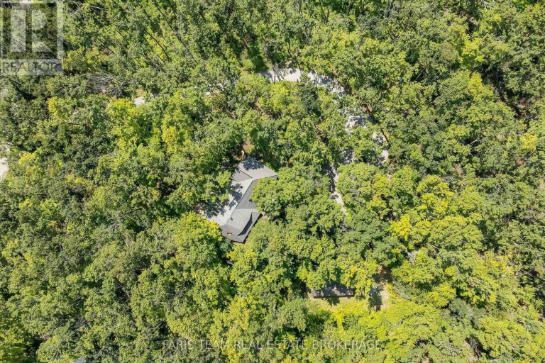 15 SCOTTDALE DRIVE, Oro-Medonte, Ontario, L0L1T0