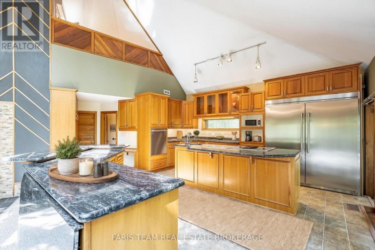 15 SCOTTDALE DRIVE, Oro-Medonte, Ontario, L0L1T0