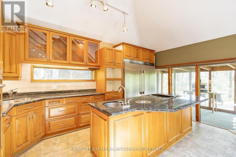 15 SCOTTDALE DRIVE, Oro-Medonte, Ontario, L0L1T0