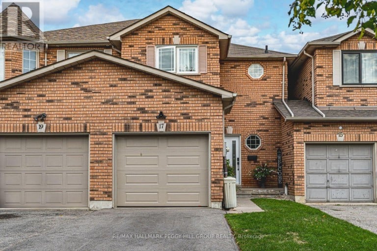 17 BRUCE CRESCENT, Barrie (Bayshore), Ontario, L4N8T8