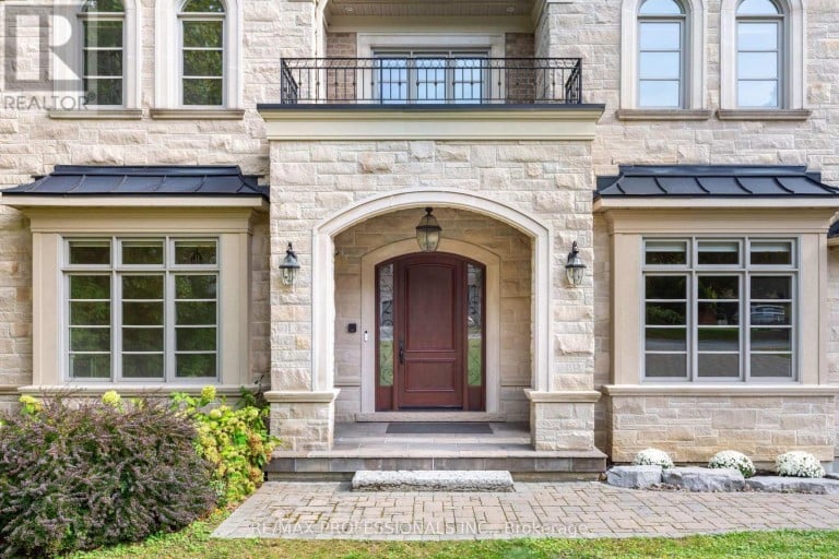 191 EDENBRIDGE DRIVE, Toronto (Edenbridge-Humber Valley), Ontario, M9A3G7