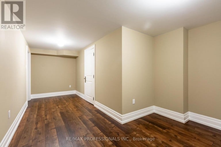 191 EDENBRIDGE DRIVE, Toronto (Edenbridge-Humber Valley), Ontario, M9A3G7