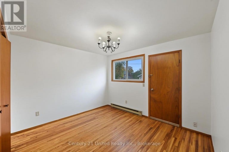 198 AYLMER STREET N, Peterborough (Town Ward 3), Ontario, K9J3K1