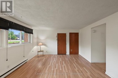 198 AYLMER STREET N Peterborough (Town Ward 3) Ontario photo 28