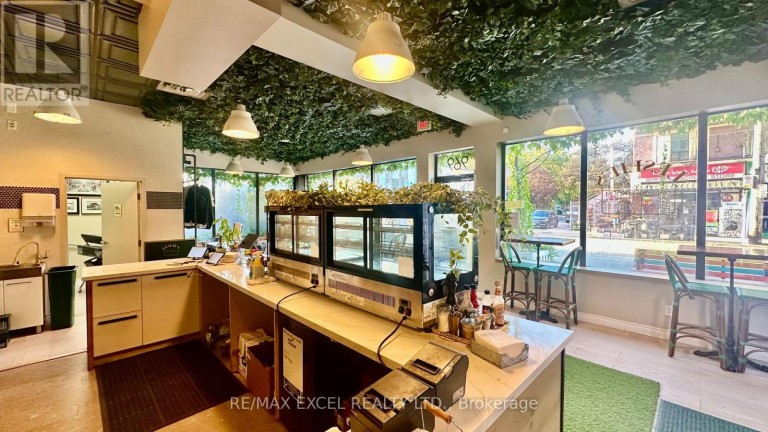 969 QUEEN STREET E, Toronto (South Riverdale), Ontario, M4L1H9