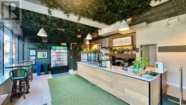 969 QUEEN STREET E Toronto (South Riverdale) Ontario photo 5