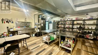 969 QUEEN STREET E Toronto (South Riverdale) Ontario photo 8