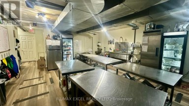 969 QUEEN STREET E Toronto (South Riverdale) Ontario photo 9