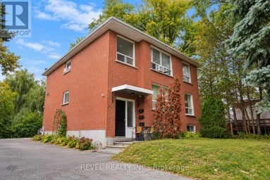 138 INNISFIL STREET Barrie (Sanford) Ontario photo 1