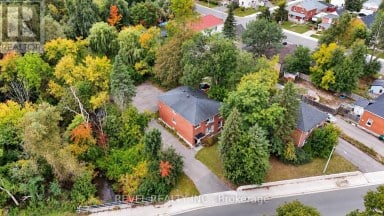 138 INNISFIL STREET Barrie (Sanford) Ontario photo 9