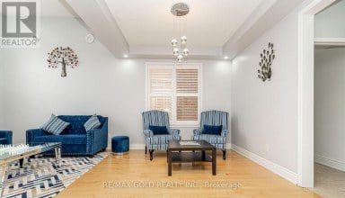 7 BETTEY ROAD Brampton (Vales of Castlemore) Ontario photo 10
