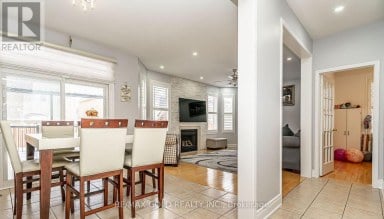 7 BETTEY ROAD Brampton (Vales of Castlemore) Ontario photo 12